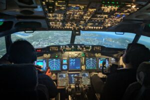 learn-to-fly-melbourne-flight-experience-737-800-simulator-2.jpg  