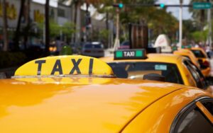 taxis-1440x900.jpg  