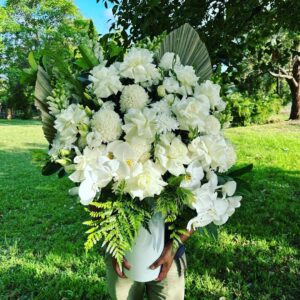 white wedding flower.jpg  