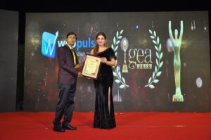 Sree-Sajal-Award-Raveena-Tendon.jpg  
